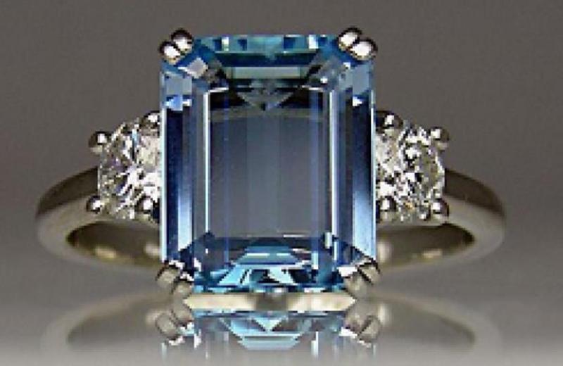 Aquamarine — the Sea Gem, the Stone of Eternal Youth and Joy