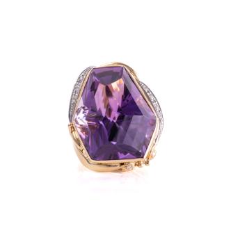 38.28ct Amethyst and Diamond Ring